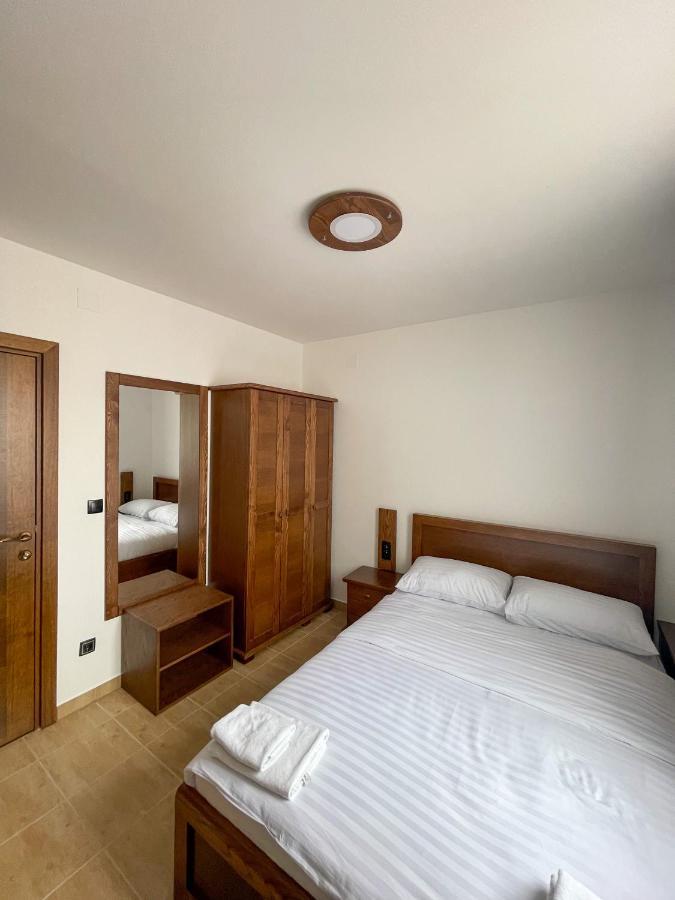 Apartments & Rooms Brijest Plav Exterior foto